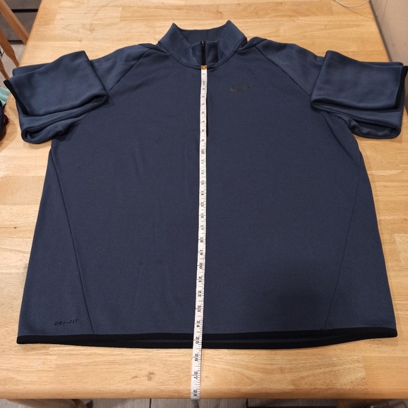 Nike Sweater zip up jacket - Picture 9 of 11